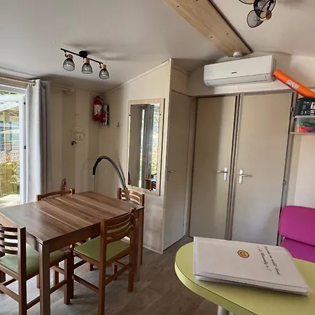Mobil-home Le Manosely Confort 6 Pers Climatise Campsite